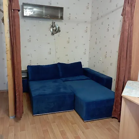 A Comfortable 18M Room With Balcony *