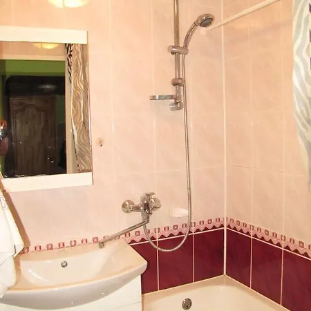 דירה A Comfortable With Balcony