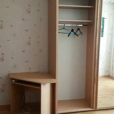 A Comfortable With Balcony דירה